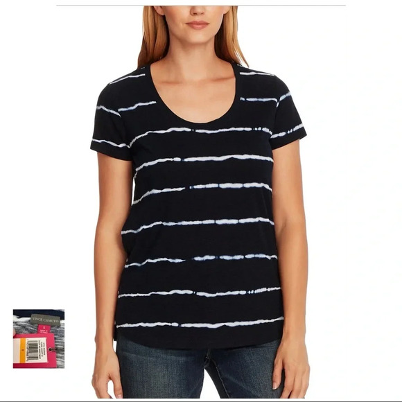 VINCE CAMUTO NWT Navy Linear Whispers TShirt - Picture 1 of 10
